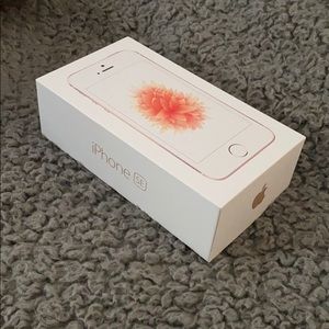 iPhone 5SE rose gold